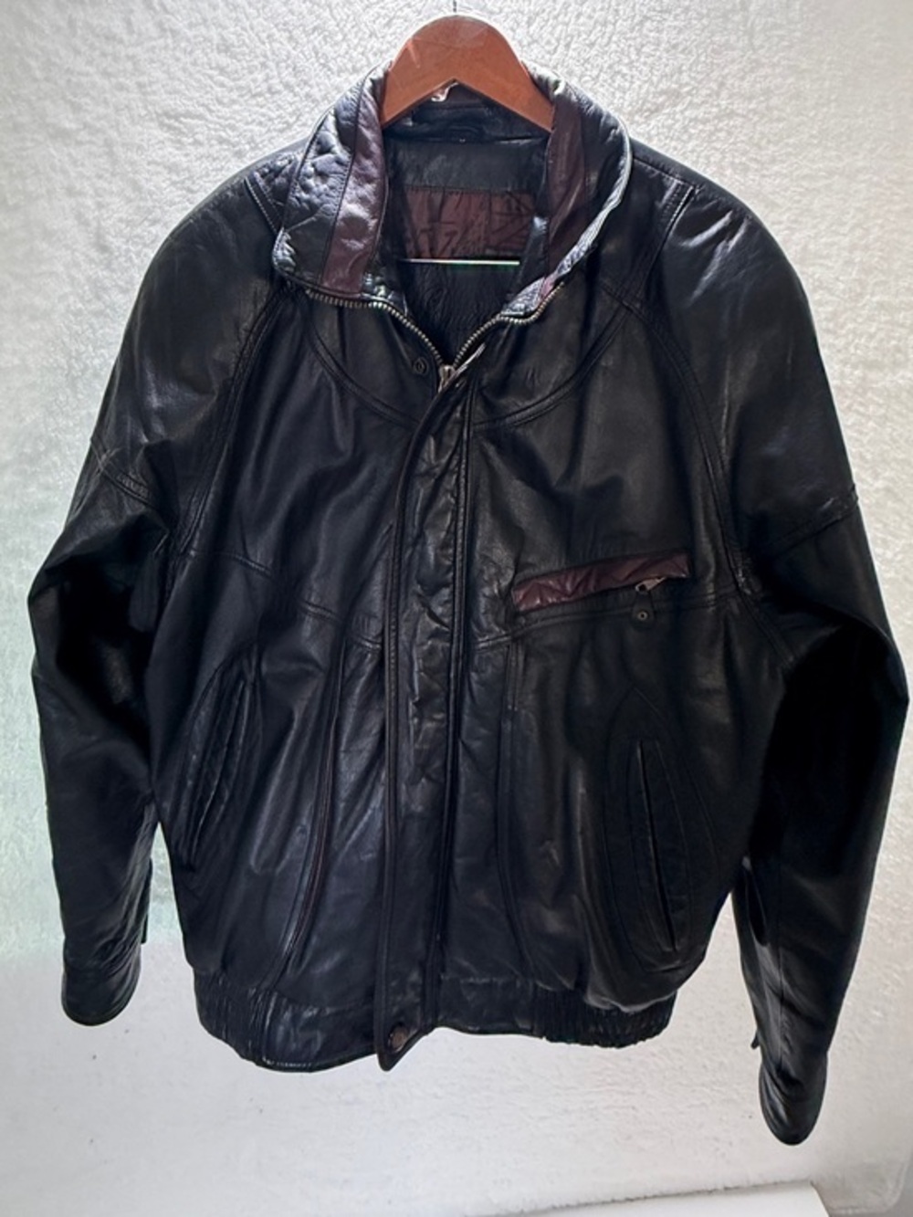Vintage Esquire Men’s Genuine Leather Bomber Jacket Black Burgundy Size Medium